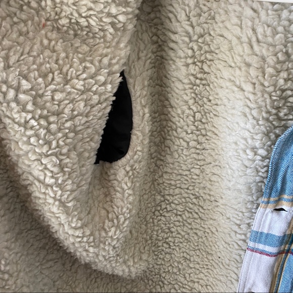 Billabong Plaid Sherpa Jacket - Picture 4 of 12